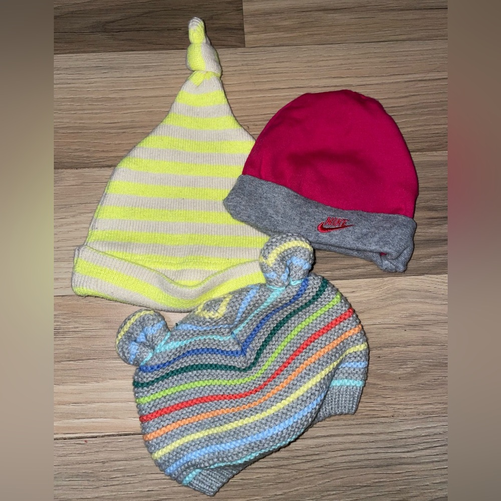 Lot of 3 baby hats. Different brands.